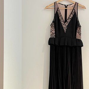 NWT Black lace Rebecca Taylor floor-length gown
